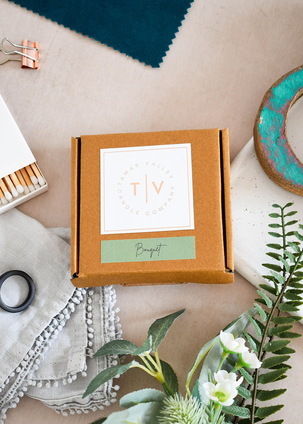 Bouquet wax melt box lifestyle