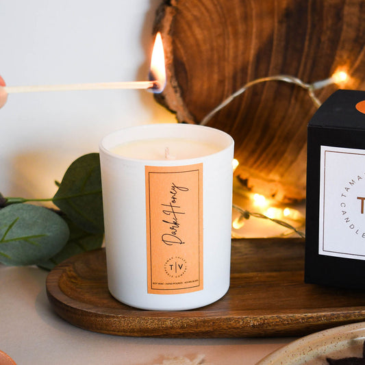 Dark Honey candle hand-poured in Cornwall with golden honey and tobacco fragrance