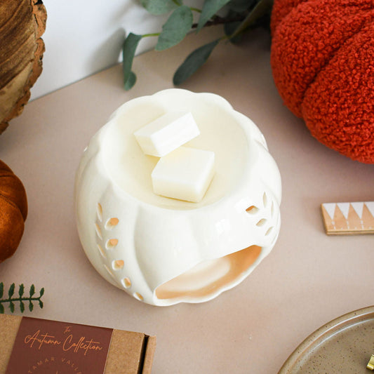 Hand-poured wax melt samples in a luxury matte black presentation box – Autumn Collection