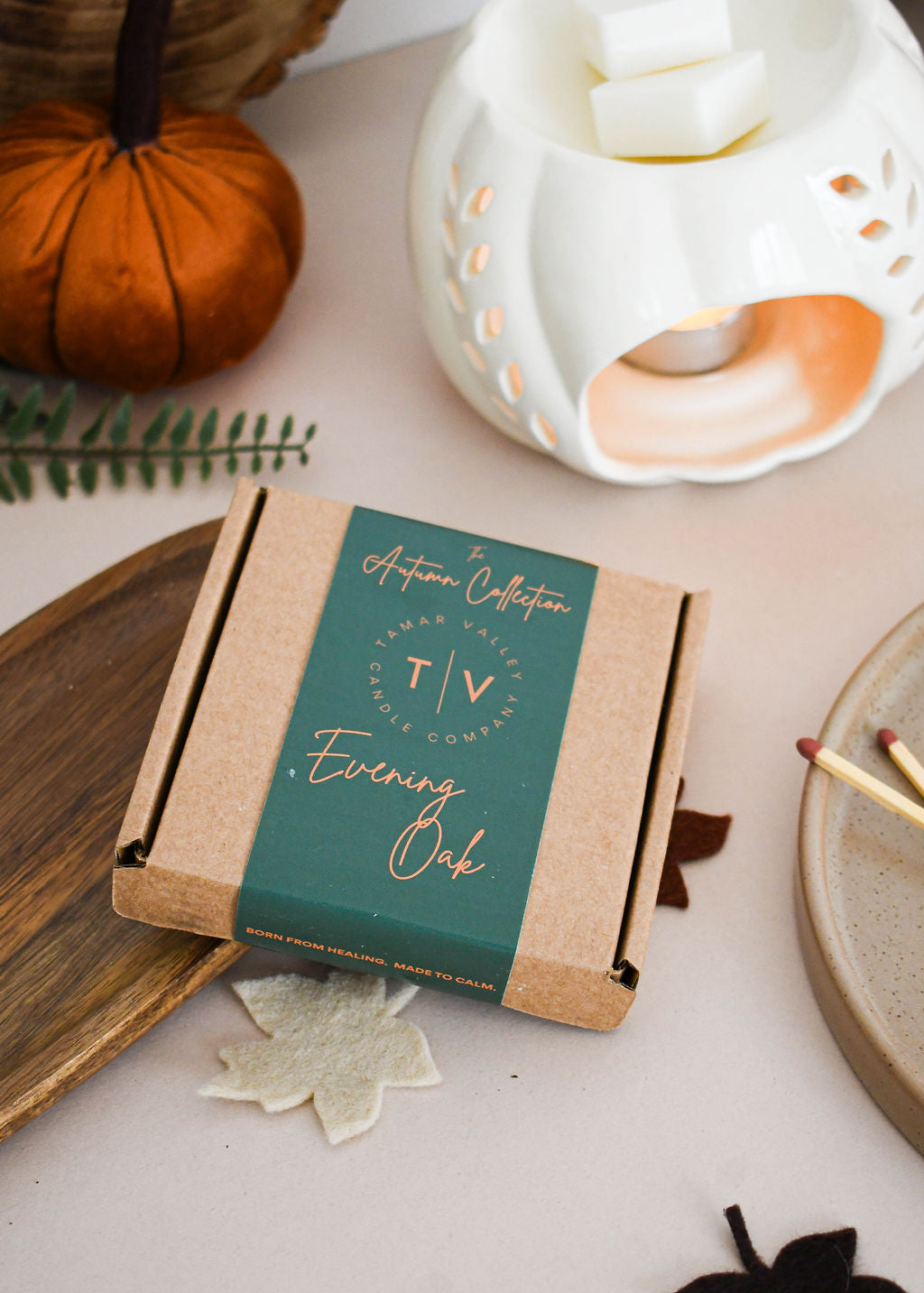 Autumn wax melts UK - Evening Oak smoky oak and tobacco scent