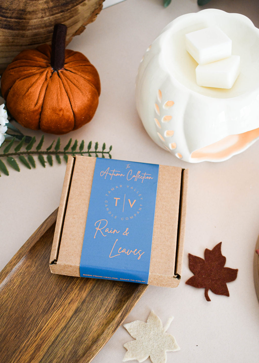 Rain and Leaves wax melts hand-poured in Cornwall with fresh rain, herbs and moss fragrance